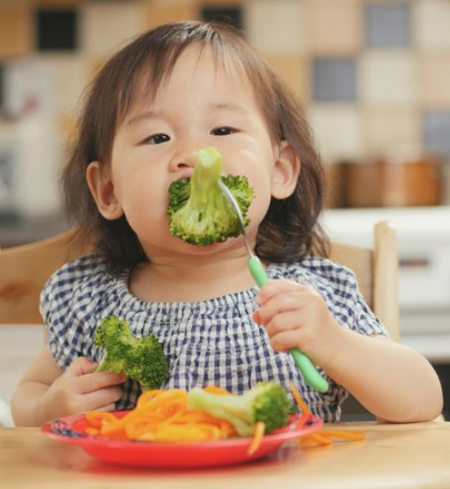 Tips Jitu Agar Anak Suka Makan Buah dan Sayur