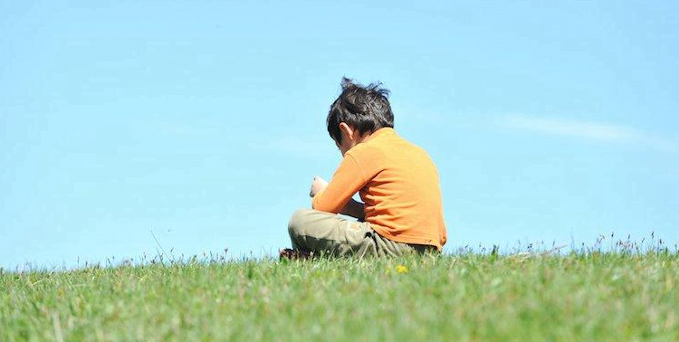 Jangan Didikte ! Mengetahui Lebih Dini Ciri-ciri Seorang Anak Mempunyai Sifat Introvert