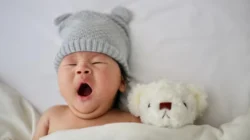 6 Lagu Pengantar Tidur Bayi yang Buat Si Kecil Terlelap